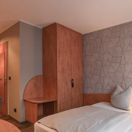 Отель Eurostar Кастроп-Рауксель